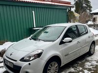 Begagnad Renault Clio R.S. 75 HK (55 kW) 2011 Halvkombi