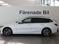 Begagnad BMW 330 M Sport 184 HK (135 kW) 2025 Mineralvit Kombi