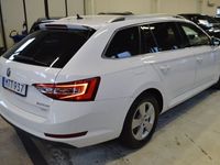 begagnad Skoda Superb Kombi 2.0 TDI 4x4 Style Aut/Drag/Vinterdäck