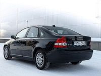 Begagnad Volvo S40 125 HK (91 kW) 2004 Svart Sedan