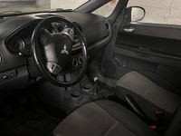 Begagnad Mitsubishi Colt 95 HK (69 kW) 2011 Halvkombi