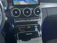 Begagnad Mercedes C300e 306 HK (225 kW) 2021 Silvermetallic med viss ton mot brons