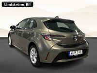 Begagnad Toyota Corolla Hybrid Active 124 HK (91 kW) 2019 Grön Halvkombi