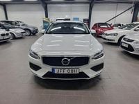 Begagnad Volvo V60 197 HK (144 kW) 2022 Vit Kombi
