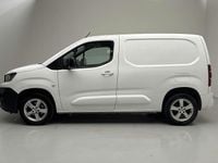 Begagnad Peugeot Partner 130 HK (95 kW) 2021 Vit Minibuss
