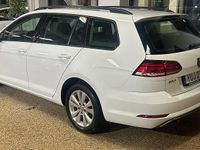 Begagnad VW Golf VII 110 HK (80 kW) 2017 Vit Kombi