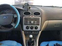 begagnad Ford Focus Kombi 1.6 Euro 4