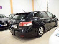 begagnad Toyota Avensis Kombi 2.0 Premium Besiktad