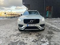 Begagnad Volvo XC90 R-Design 392 HK (288 kW) 2021 Birch light metallic SUV