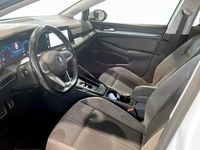 Begagnad VW Golf Alltrack 200 HK (147 kW) 2022 Vit Kombi