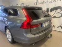 Begagnad Volvo V90 Momentum 190 HK (139 kW) 2018 Grå Kombi