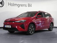 Begagnad MG MG5 EV Comfort 130 kW (177 HK) 2022 Röd Kombi