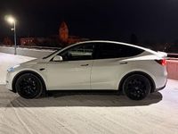 Begagnad Tesla Model Y Standard Range 219 kW (299 HK) 2023 SUV