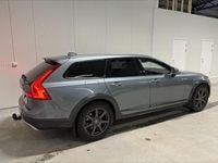 Begagnad Volvo V90 CC Momentum 190 HK (139 kW) 2018 Grå Kombi