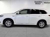 Begagnad Mitsubishi Outlander 205 HK (150 kW) 2016 Vit SUV
