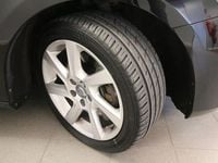 Begagnad Volvo V40 Momentum 153 HK (112 kW) 2015 Svart Kombi