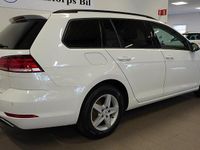 Begagnad VW Golf VII 110 HK (80 kW) 2018 Vit Kombi