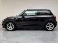 Begagnad Mini Cooper Pepper 136 HK (100 kW) 2019 Svart Halvkombi