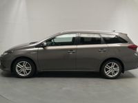 begagnad Toyota Auris Touring Sports Hybrid 136hk