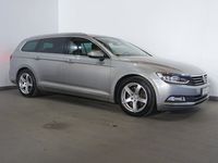 begagnad VW Passat Sportscombi 2.0 TDI GTS 4M Cockpit Drag Na