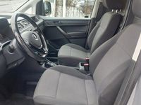begagnad VW Caddy Skåpbil 2.0 TDI BlueMotion DSG Sekventiell Euro 6 2017, Transportbil