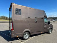 begagnad VW Crafter Nybyggd hästlastbil 163hk