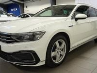 Begagnad VW Passat GTE 218 HK (160 kW) 2021 Vit
