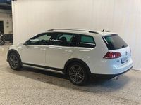 Begagnad VW Golf Alltrack 179 HK (131 kW) 2016 Vit Kombi