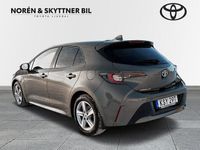 begagnad Toyota Corolla Hybrid Corolla VersoHB 1.8 Elhybrid 5D Style SPI Vhjul 2020, Kombi