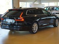 begagnad Volvo V90 D4 EU6 AWD Geartronic Momentum Drag kamera 2021, Kombi