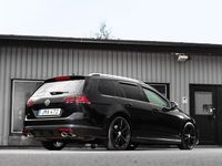 Begagnad VW Golf VII R 301 HK (221 kW) 2015 Svart Kombi