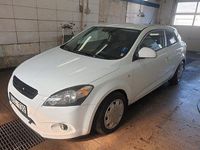 Begagnad Kia ProCeed 140 HK (102 kW) 2008 Halvkombi
