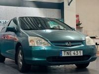 Begagnad Honda Civic 110 HK (80 kW) 2002 Blå Halvkombi