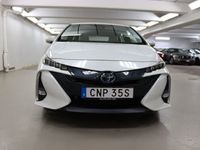 begagnad Toyota Prius EXECUTIVE PLUG-IN HSD S+ V DÄCK 4100 MIL 5 SITS