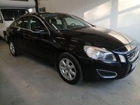Begagnad Volvo S60 Momentum 163 HK (119 kW) 2013 Svart Sedan