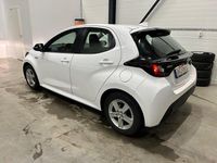 Begagnad Toyota Yaris Hybrid Active 116 HK (85 kW) 2020 Vit