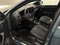 Begagnad VW T-Roc R-line 150 HK (110 kW) 2024 Petroleum blue metallic SUV