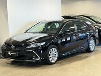 Begagnad Toyota Camry Hybrid Executive 218 HK (160 kW) 2022 Svart Sedan