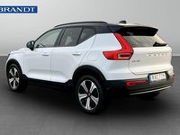 Begagnad Volvo XC40 Plus 175 kW (238 HK) 2023 Vit SUV