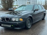 Begagnad BMW 525 192 HK (141 kW) 2001 Svart rollad