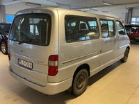 begagnad Toyota HiAce Minibuss Rullstolsanpassad El-ramp