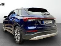 Begagnad Audi Q4 e-tron Advanced 219 kW (299 HK) 2022 Navarrablå metallic SUV