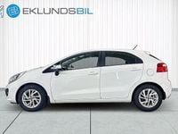 Begagnad Kia Rio 109 HK (80 kW) 2011 Clear white Halvkombi