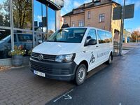 begagnad VW Caravelle T30 2.0 TDI Manuell 150hk/9-sits/Moms