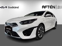 Begagnad Kia Ceed 141 HK (103 kW) 2023 Deluxe white metallic Halvkombi