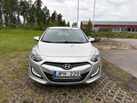 Begagnad Hyundai i30 Sport 111 HK (81 kW) 2012 Silver Halvkombi