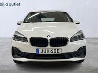 begagnad BMW 220 225xe Plug-in Hybrid Sport line hk Navi HUD B-kamera 2020, Kombi