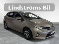 begagnad Toyota Auris Hybrid 1.8 5-D Vhjul 2015, Halvkombi