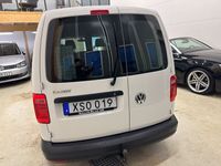 begagnad VW Caddy Maxi 2.0 TDI BlueMotion Euro 6 låga Mil mom