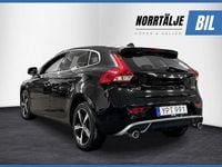 Begagnad Volvo V40 R-Design 150 HK (110 kW) 2018 Svart Halvkombi